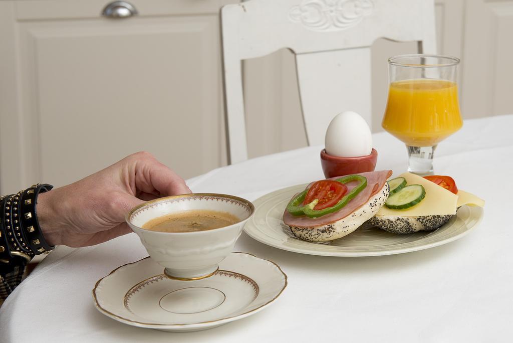 Hotell Aina Kvissleby エクステリア 写真